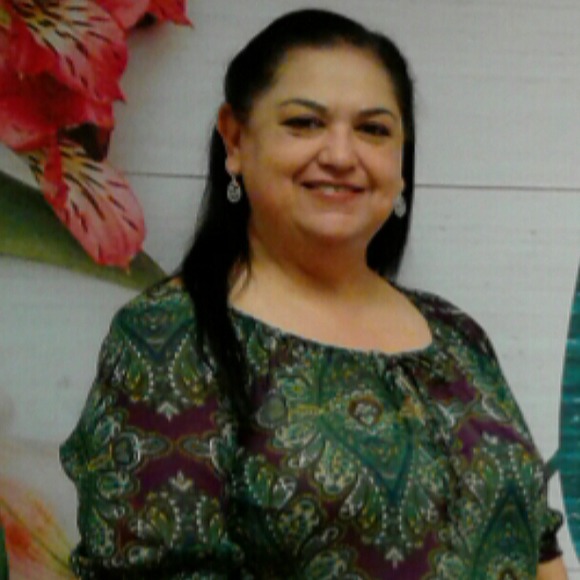 Meet your Posher, Louise - Picture 1 of 1